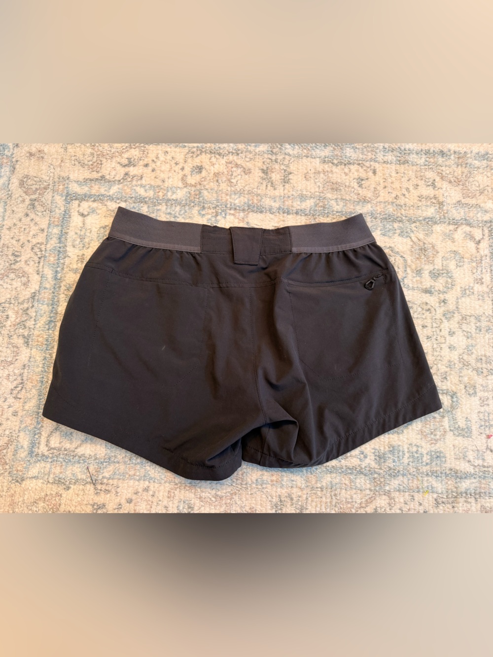 Helly Hansen black shorts - Picture 4 of 5